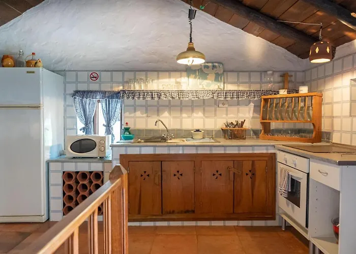 坎普拉尼娅卡萨乡村酒店 *